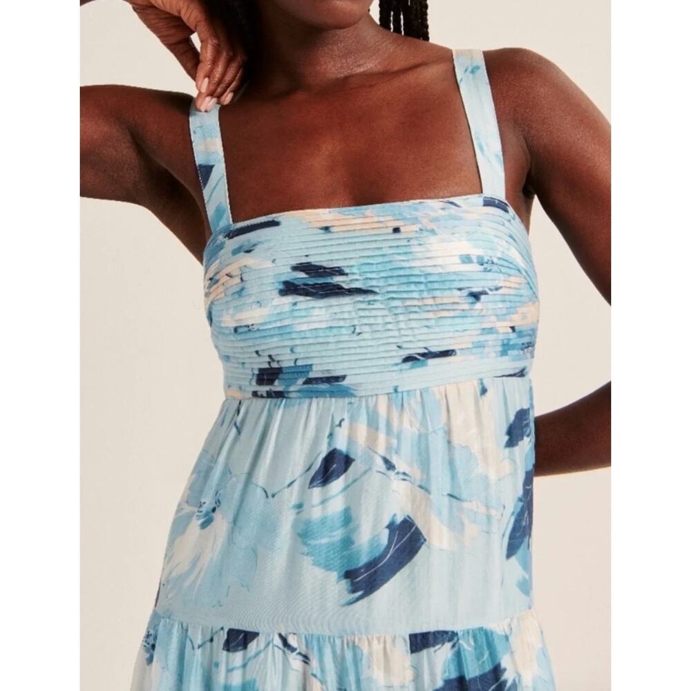 Abercrombie & Fitch Blue Print Ruched Tiered Babydoll Maxi Dress Size S NWT - Picture 9 of 9